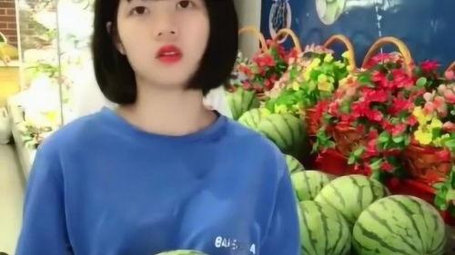 网红弟弟吃瓜图片搞笑版,萌态十足引网友爆笑 第3张 网红弟弟吃瓜图片搞笑版,萌态十足引网友爆笑 第3张